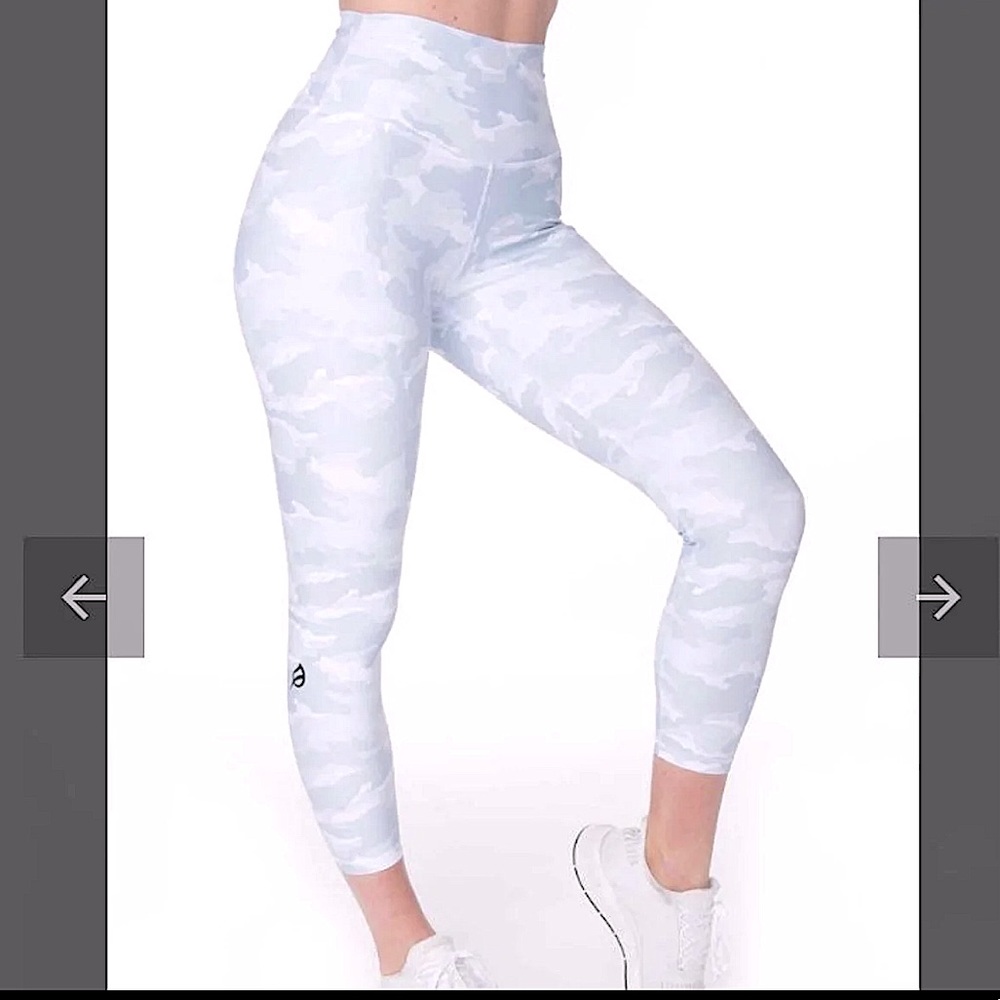 Ptula workout leggings size small